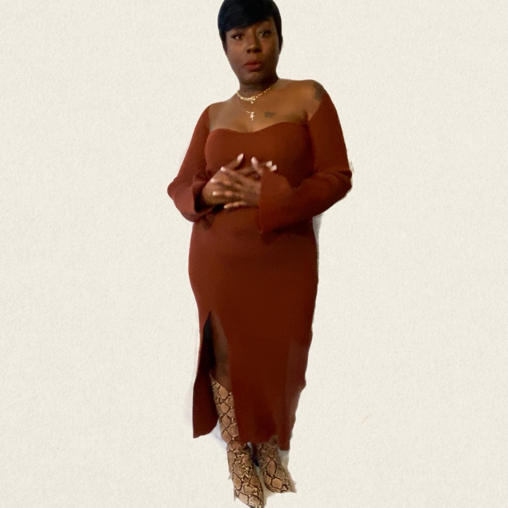 Sweetheart Neck Ribbed Bell Sleeve MIDI Dress -Brick